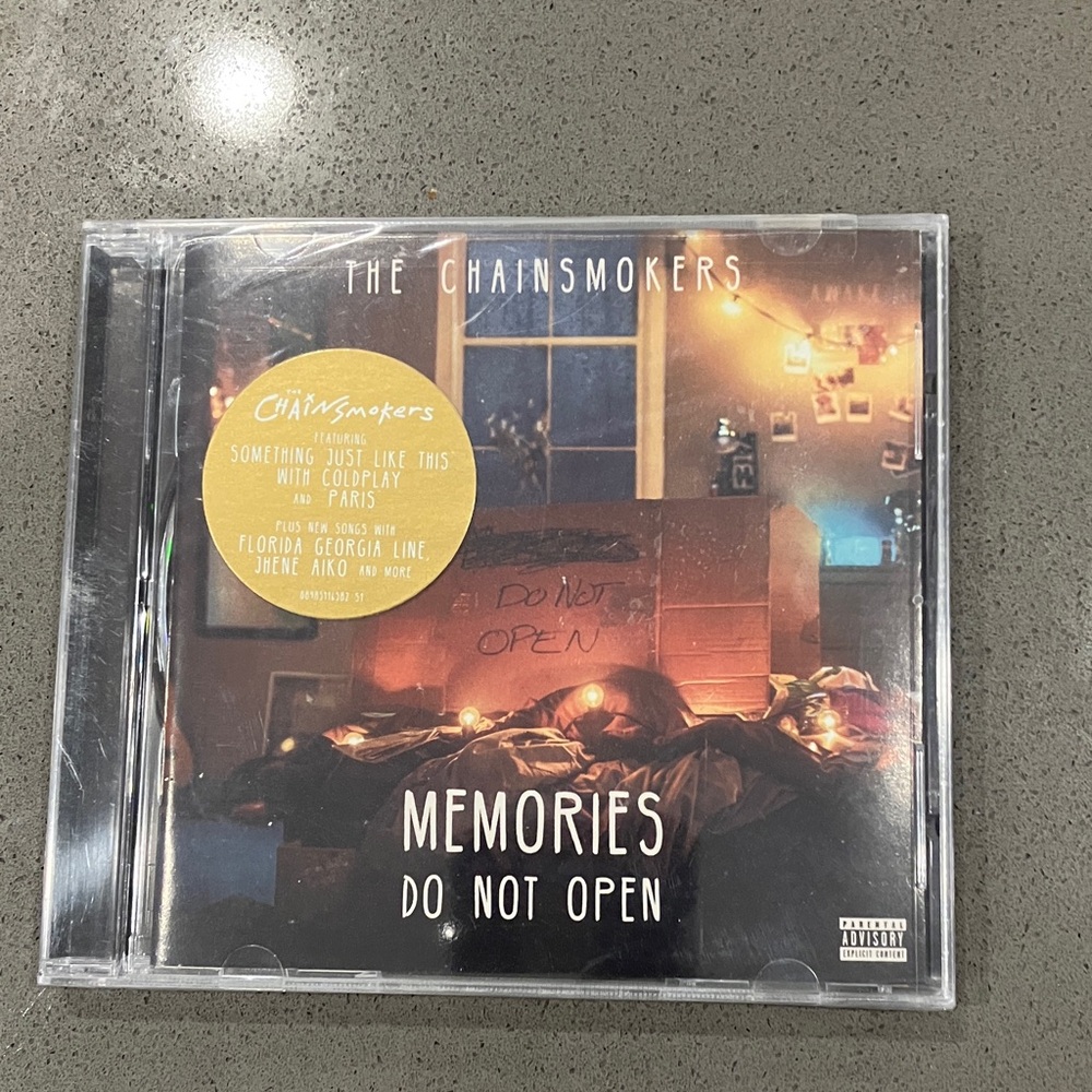 The Chainsmokers 'Memories...Do Not Open' CD